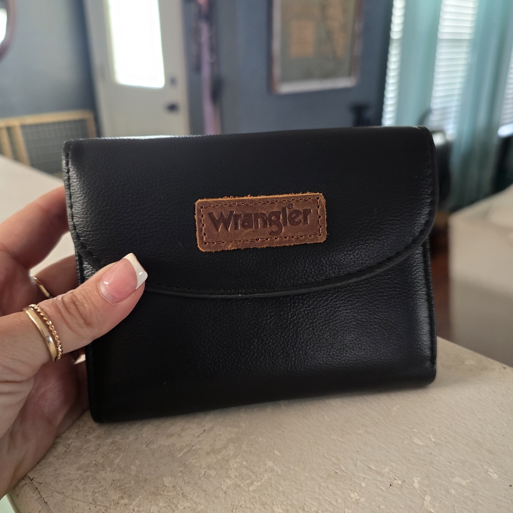 Wrangler Black Leather Compact Wallet